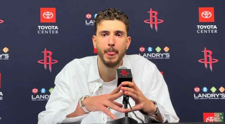 世界杯赛事直播软件下载-申京：每场我都要以全明星和场上最佳球员的标准要求自己！