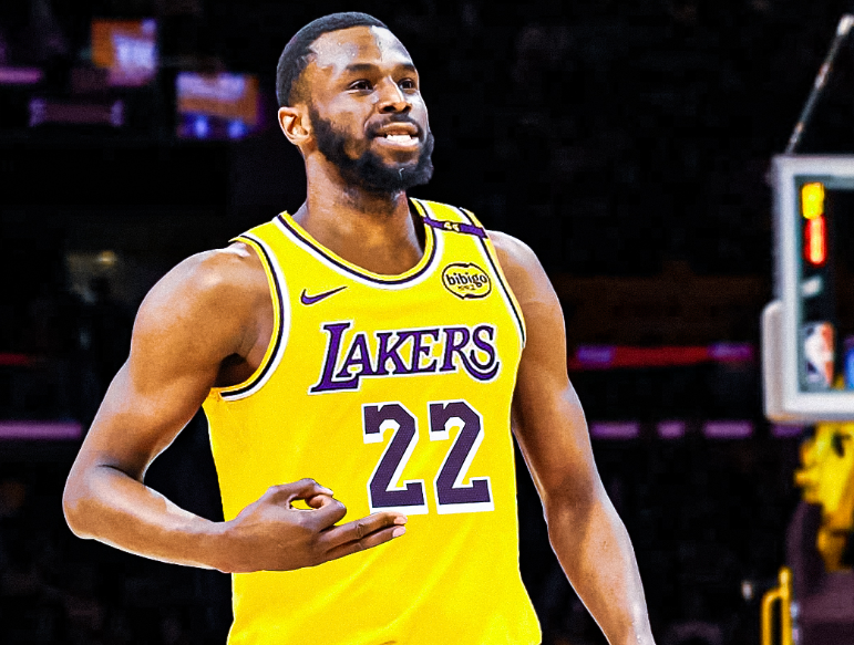 世界杯客户端更新说明-多位侧翼与湖人传流言！续约里夫斯后果严重？球队或因此倒退10年